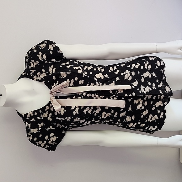 Forever XXI Black tie neck top - Picture 1 of 13